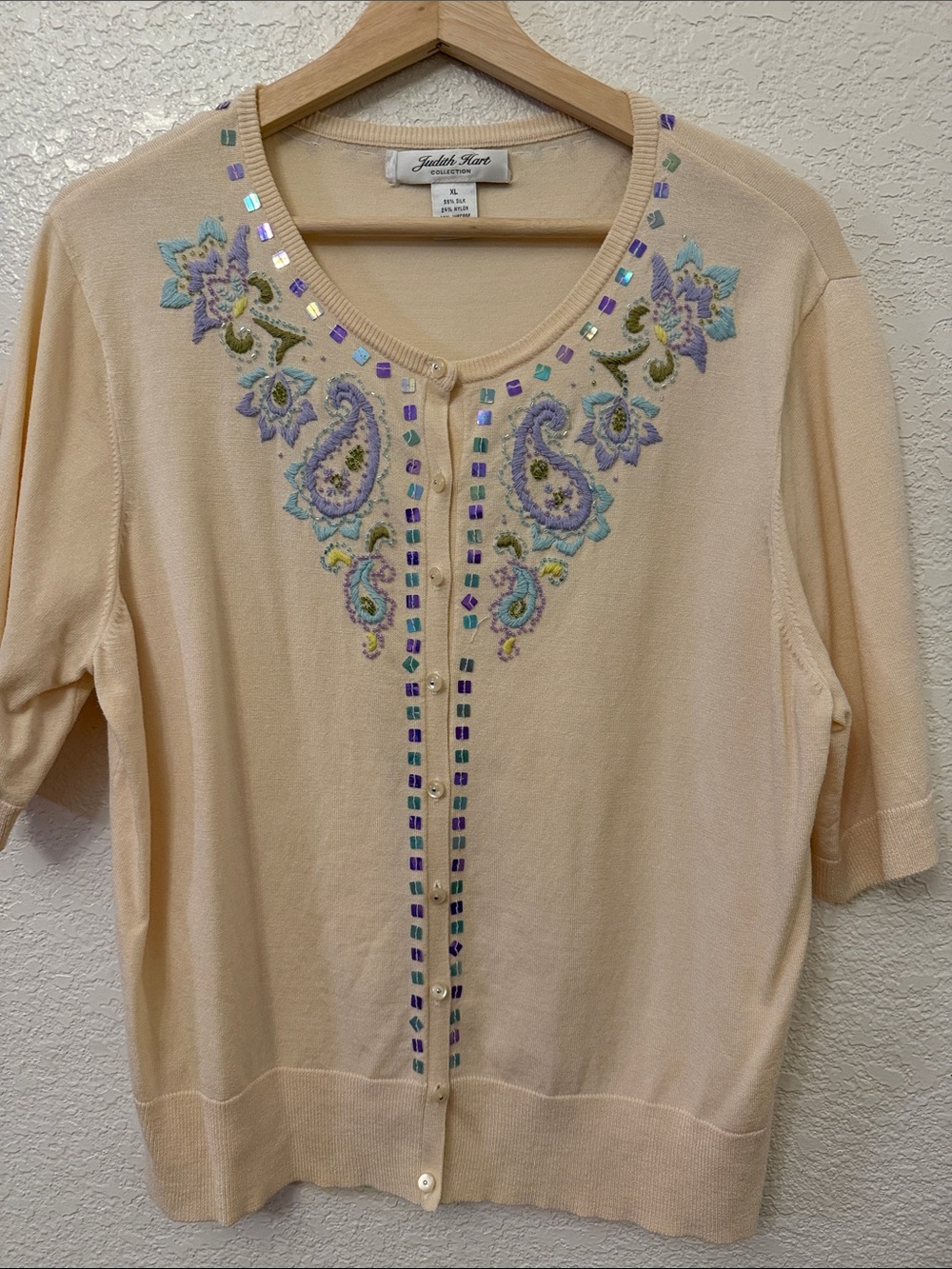 Judith Hart XL Cream Embroidered and Beaded Button-Front Cardigan
